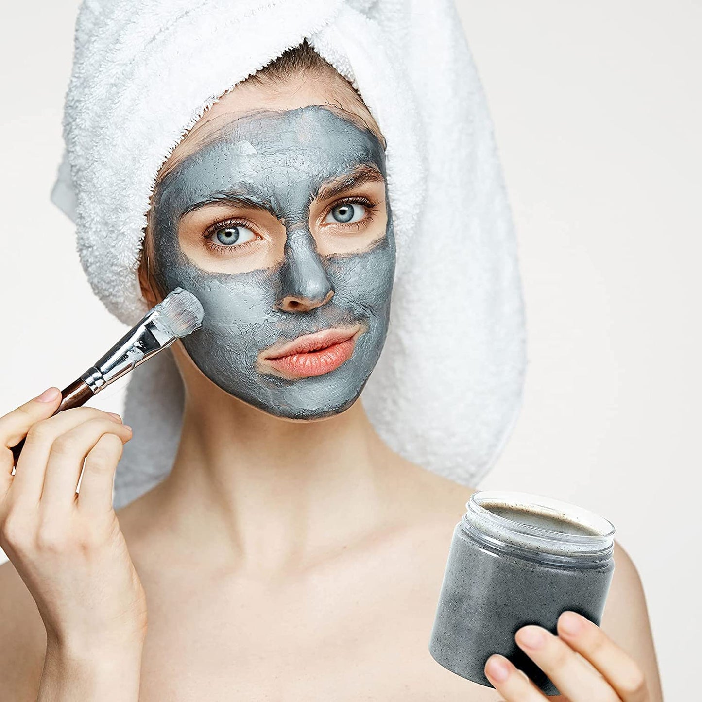 48 Pack 8 OZ Plastic Jars Round Clear Cosmetic Container Jars with White Lids, Eternal Moment Plastic Slime Jars for Lotion, Cream, Ointments, Makeup, Eyeshadow, Rhinestone, Samples, Travel Storage