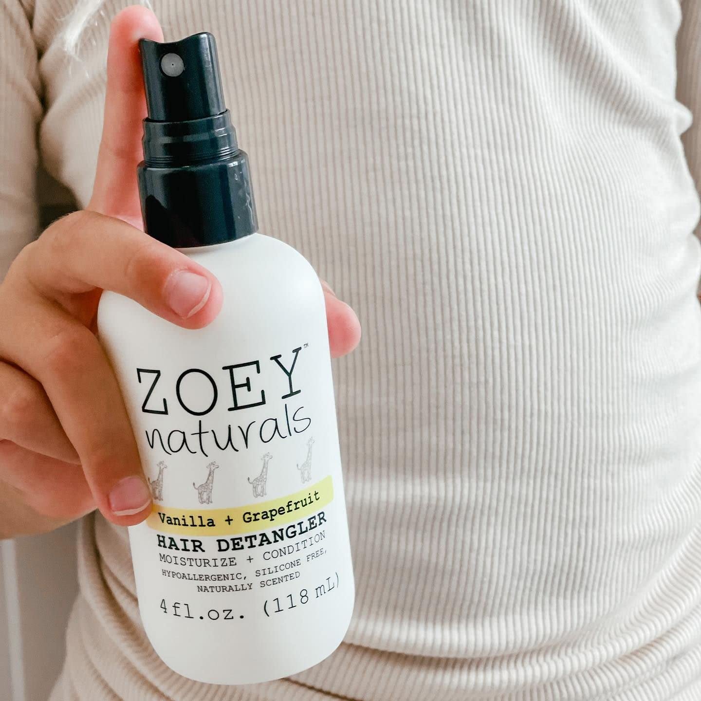 Zoey Naturals - Vanilla Grapefruit Hair Detangler Spray for Kids - Moisturizes Scalp & Fights Tangles & Dry Hair - Non-Toxic Tear-Free Leave-In Conditioner Treatment for Babies - Made in the USA, 4 Oz