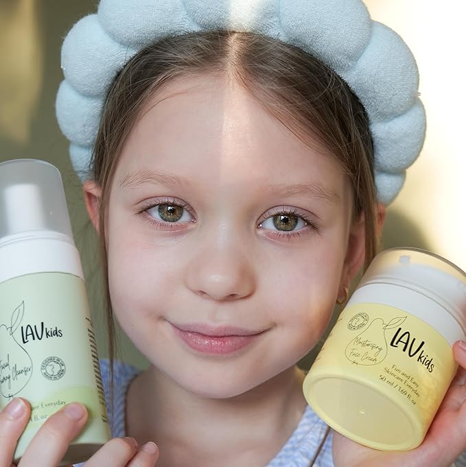 Moisturising Skincare Bundle- Foaming Facial Cleanser 100ml & Face Moisturiser 50ml, Dermatologically Tested, for Sensitive Skin