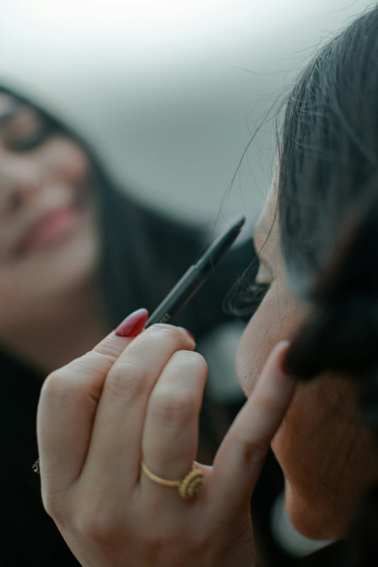 The Ultimate Guide to Eyebrow Shaping and Care