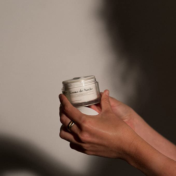 COSMETICS - Night Cream with Hyaluronic Acid, Bakuchiol and DHA. Anti-Wrinkle Cream, Moisturizes and Restores Oily and Combination Skin. Natural, Vegan and Cruelty Free Cosmetics. 50 ml