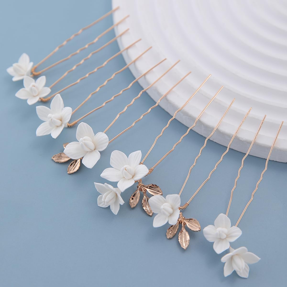 Handmade Bridal Wedding Hair Pins 7 Pcs Polymer Clay White Flower Hair Clips Gold Wedding Hair Accessories for Women Bride Bridesmaid