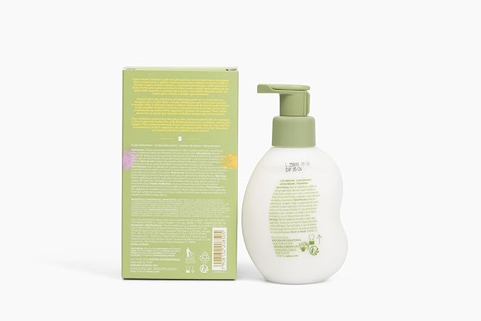 natura - Mamãe e Bebê Deluxe Gift Set - Baby Moisturizer, Cologne & Liquid Soap - 100% Vegan - Natural Origin - All Skin Types - Cruelty Free - Brazilian Beauty - Baby Essentials (3 Baby Products)
