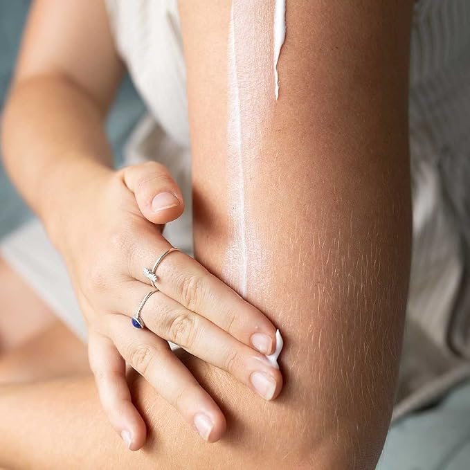 MooGoo Soothing MSM Moisturiser - Calming Face & Body Moisturiser for Sensitive, Red or Sunburnt, Dry, or Irritated Skin Including Eczema, Psoriasis & Rosacea (4.2 Fl Oz)