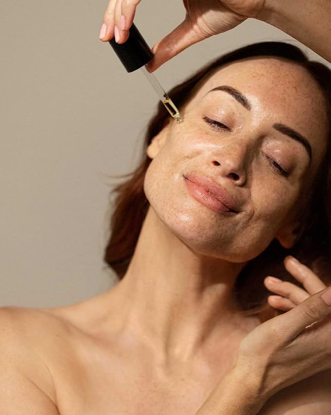 Henné Organics Serene Face Oil - Balancing & Non-comedogenic for Sensitive Skin - Vegan (Travel size, 0.35 fl oz)