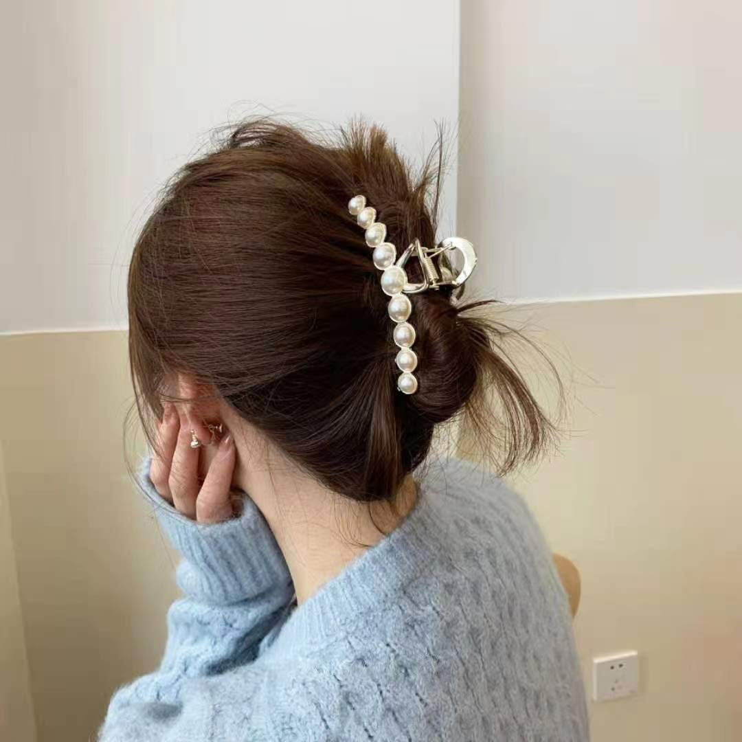 Metal Rhinestone Hair Claw Clips Imitation Pearl Hair Jaw Clips Non Slip Barrettes Hair Clasps Accessories for Women Ladies (2 Pack)