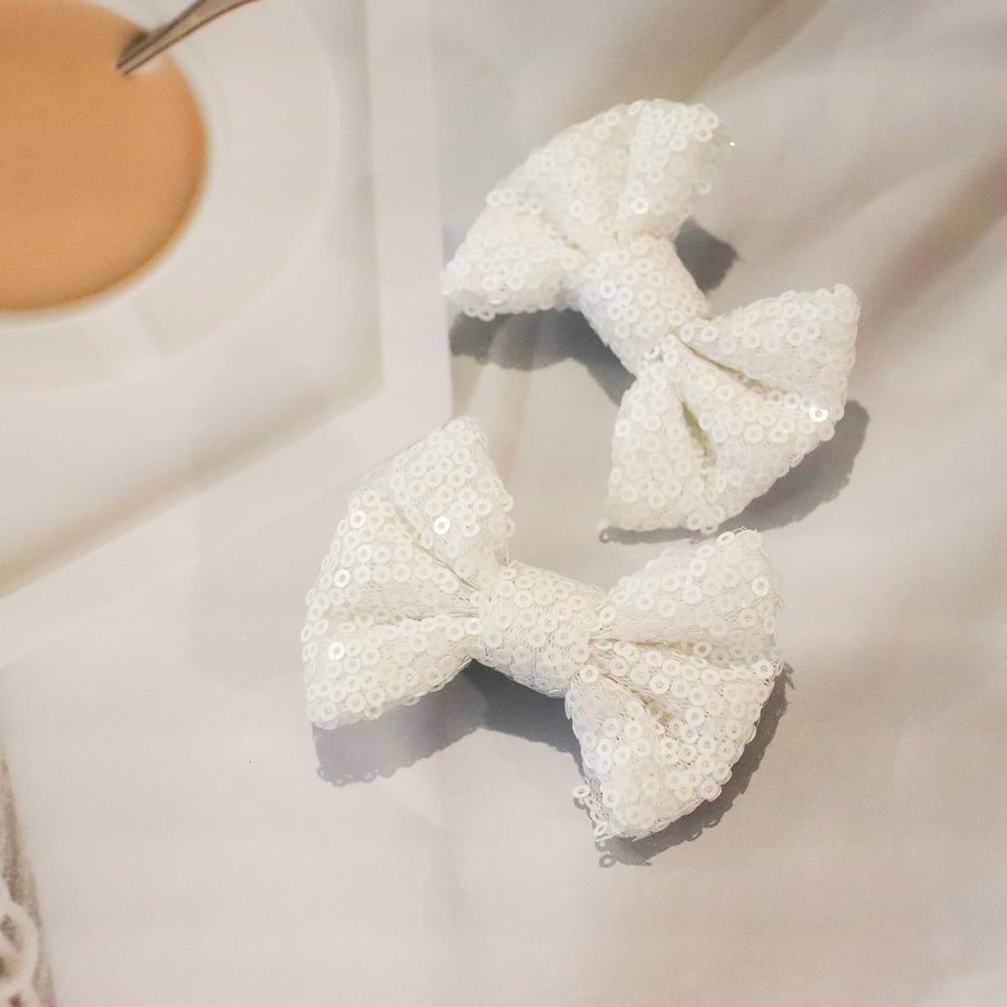 KISZU 3 Inch Glitter Hair Bows Clips, Sparkling Sequin Little Bow HairPins for Baby Girls Children Teens and Women (White)