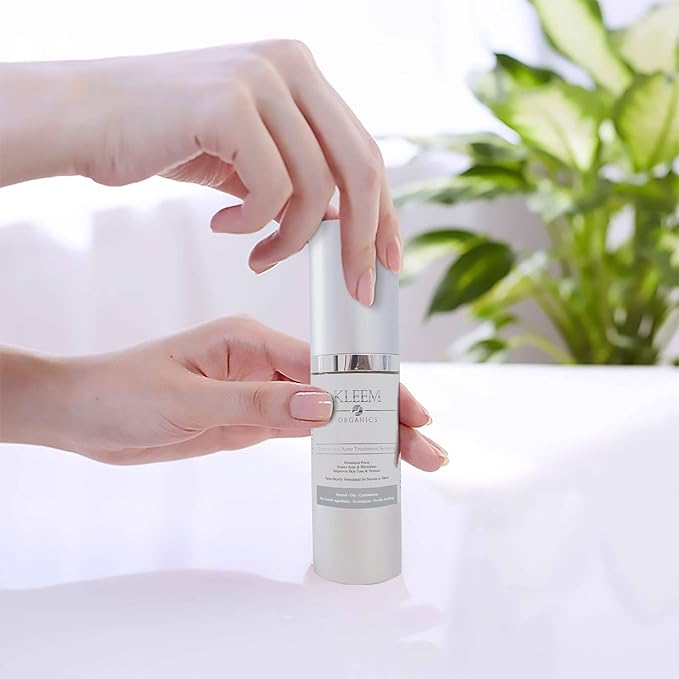 Best Acne Treatment for Face with Vitamin C for Men & Women. Use Acne Spot Treatment for Face for a Clear & Fresh Skin without Breakouts, Redness, Blemishes or Acne Scars. Results in 4 Weeks - 1 Fl Oz