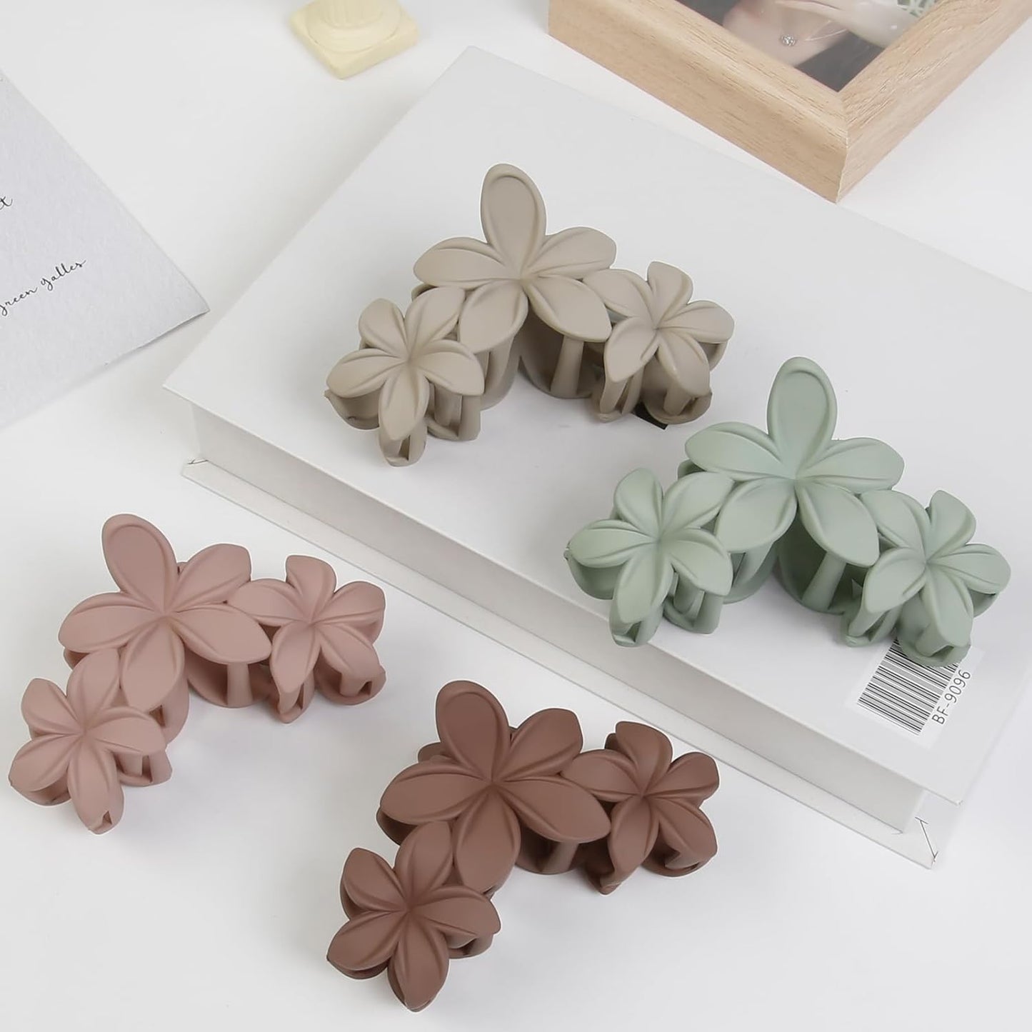 Hawaiian Plumeria Flower Hair Clips for Women Large Matte Claw Clips for Girls Non Slip Claw Clips for Thick Hair Strong Hold Beach Hair Accessories 4 PCS