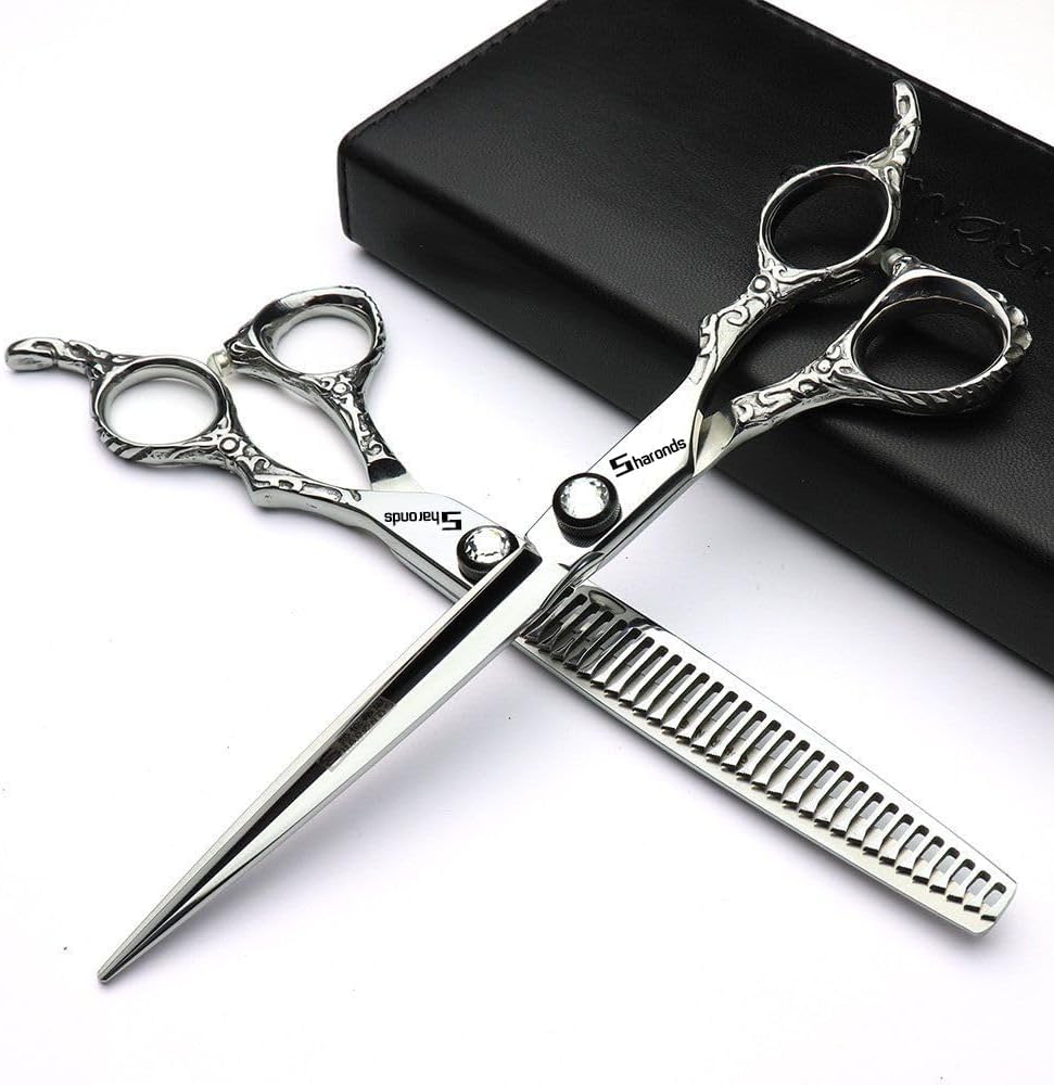 Hairdressing salon hairdressers use 7-inch hair clippers, hairstyling tools, and scissors
