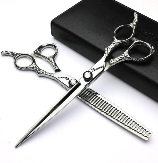 Hairdressing salon hairdressers use 7-inch hair clippers, hairstyling tools, and scissors