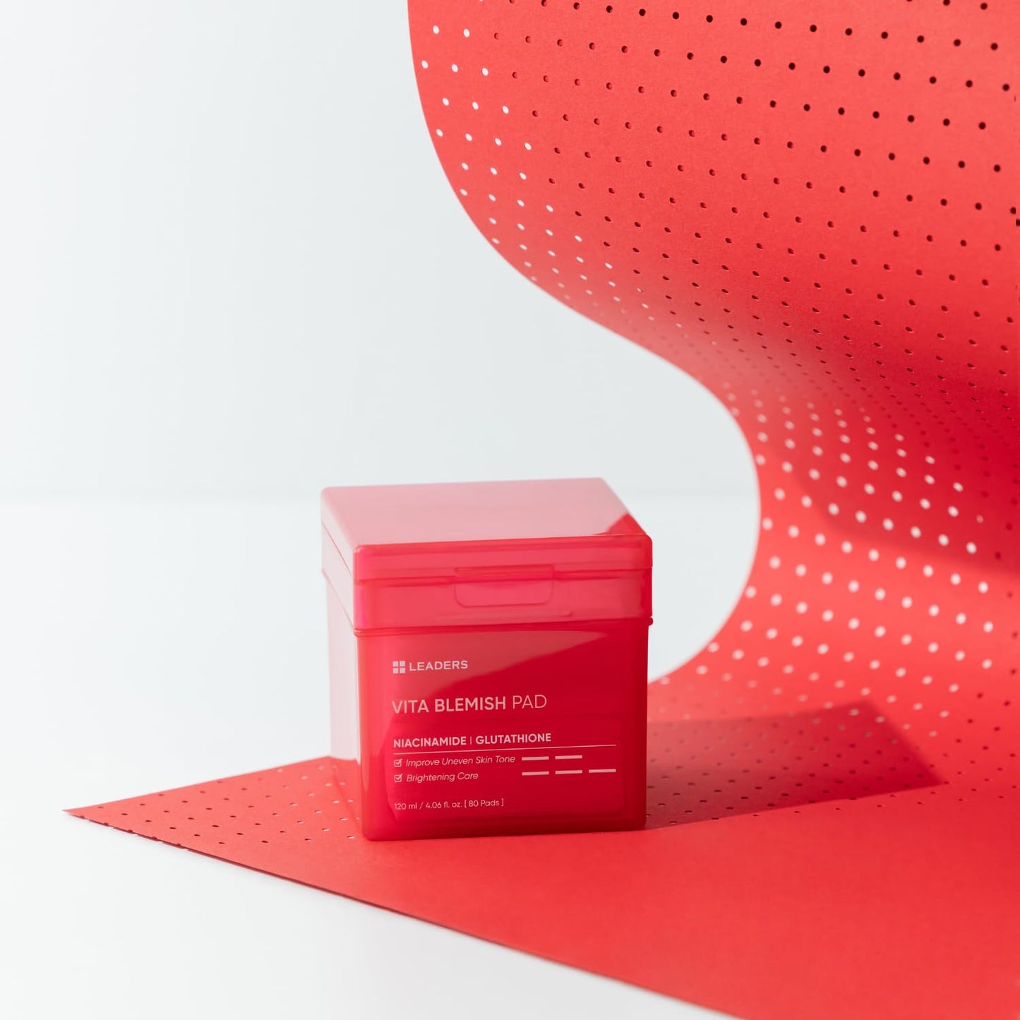 LEADERS Vita Pad - Targeted Solution for Skin Vegan-Certified | Gentle Formula | 80 Pads x 120ml