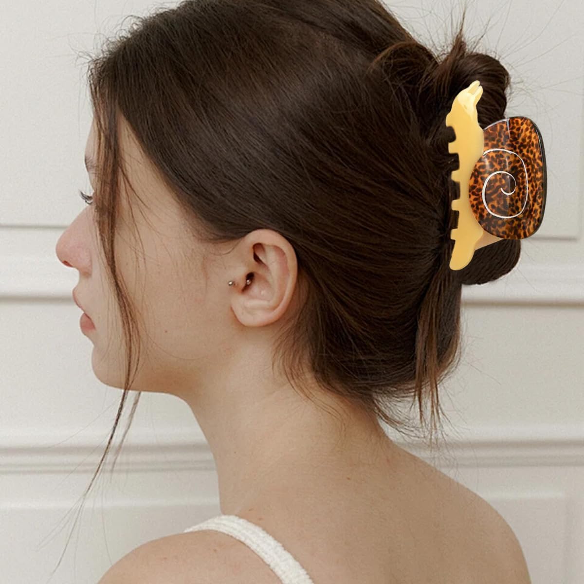 2 PCS Snails Hair Claw Clip Snail Hair Clip Cute Acetate Animal Headdress Fashion Anti-slip Barrettes Strong Hold Hairpin Funny Hair Accessories for Women Girls Styling Thick Hair Hairstyle Decoration