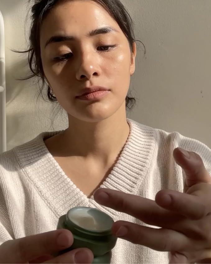 Cadence Travel Containers - Basic Skincare Set - Magnetic Travel Capsules - Facial Cleanser, Moisturizer, Sunscreen - 3 Small Capsules (0.56oz) with Cleanser, Moisturizer & Sun-Icon Label - Eucalyptus