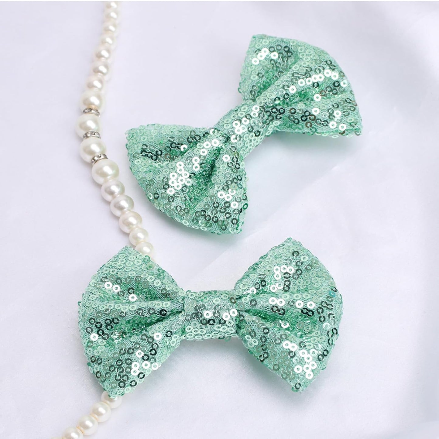 KISZU 4 Inch Sequin Glitter Hair Bows Clips, Sparkling Bling Little Bow HairPins Hair Accessories for Baby Girls Kids Children Teens and Women (Green)
