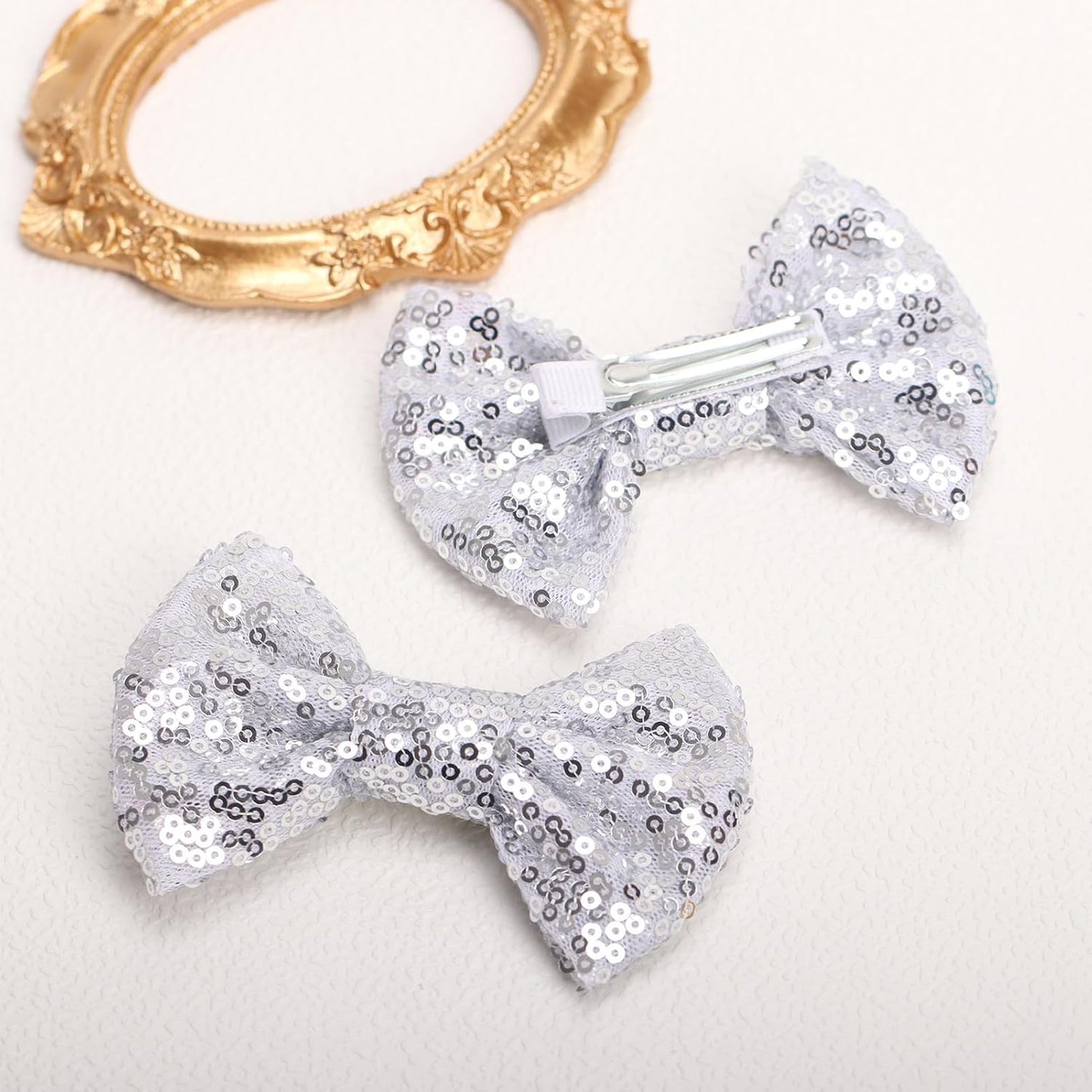 KISZU 4 Inch Sequin Glitter Hair Bows Clips, Sparkling Bling Little Bow HairPins Hair Accessories for Baby Girls Kids Children Teens and Women (Sliver)