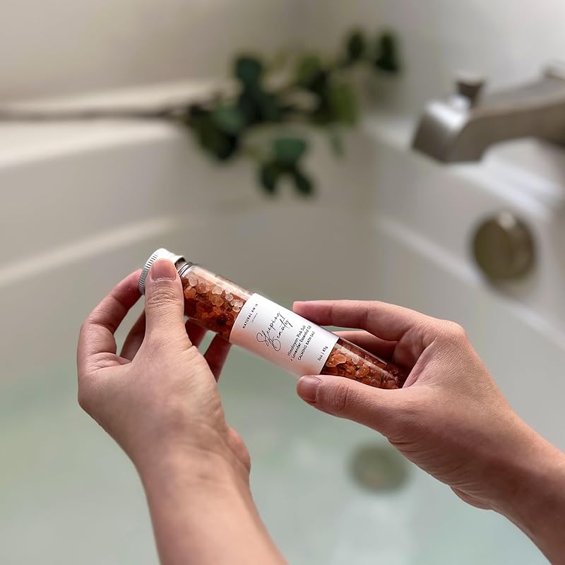 Natural Amor Lavender Blanket Spa Gift for Women 8pcs, Birthday Gift for Women, Self Care Gift, Mother's Day Gift