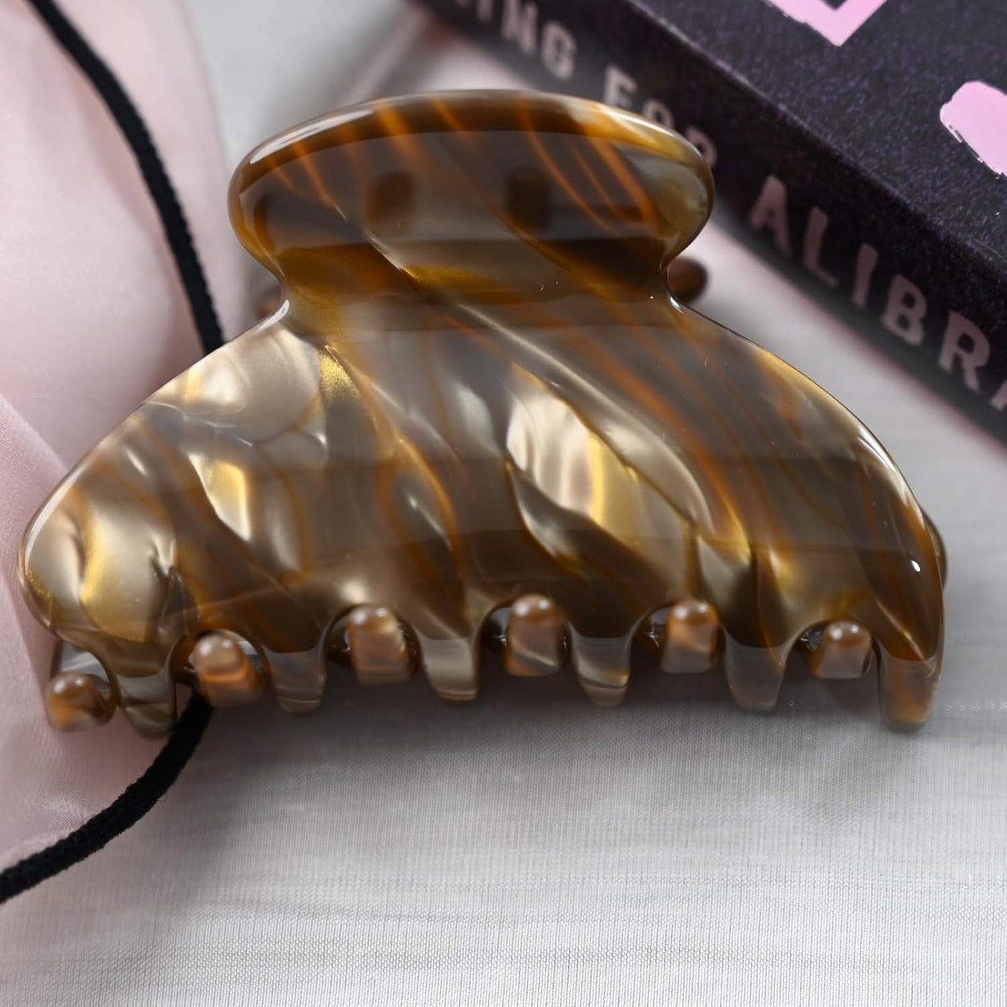 Handmade Celluloid Acetate French Design Barrettes Tortoise Shell Claws Hair Claw Luxury Fashion Accessories Hair Clip for Women (marble coffee)
