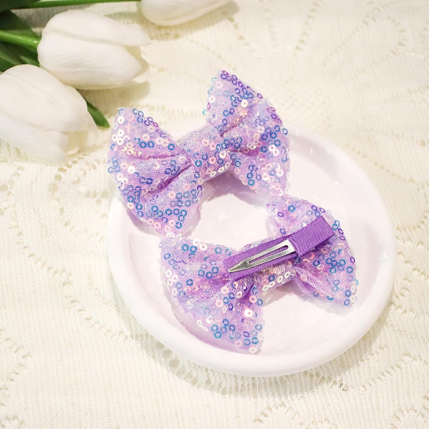 KISZU 3 Inch Glitter Hair Bows Clips, Sparkling Sequin Little Bow HairPins for Baby Girls Children Teens and Women (Light Purple)