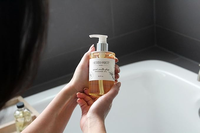 Spiced Vanilla Massage Oil with Warming Cinnamon, Made with Non-Sticky Plant-Based Oils That Leave The Skin Smooth