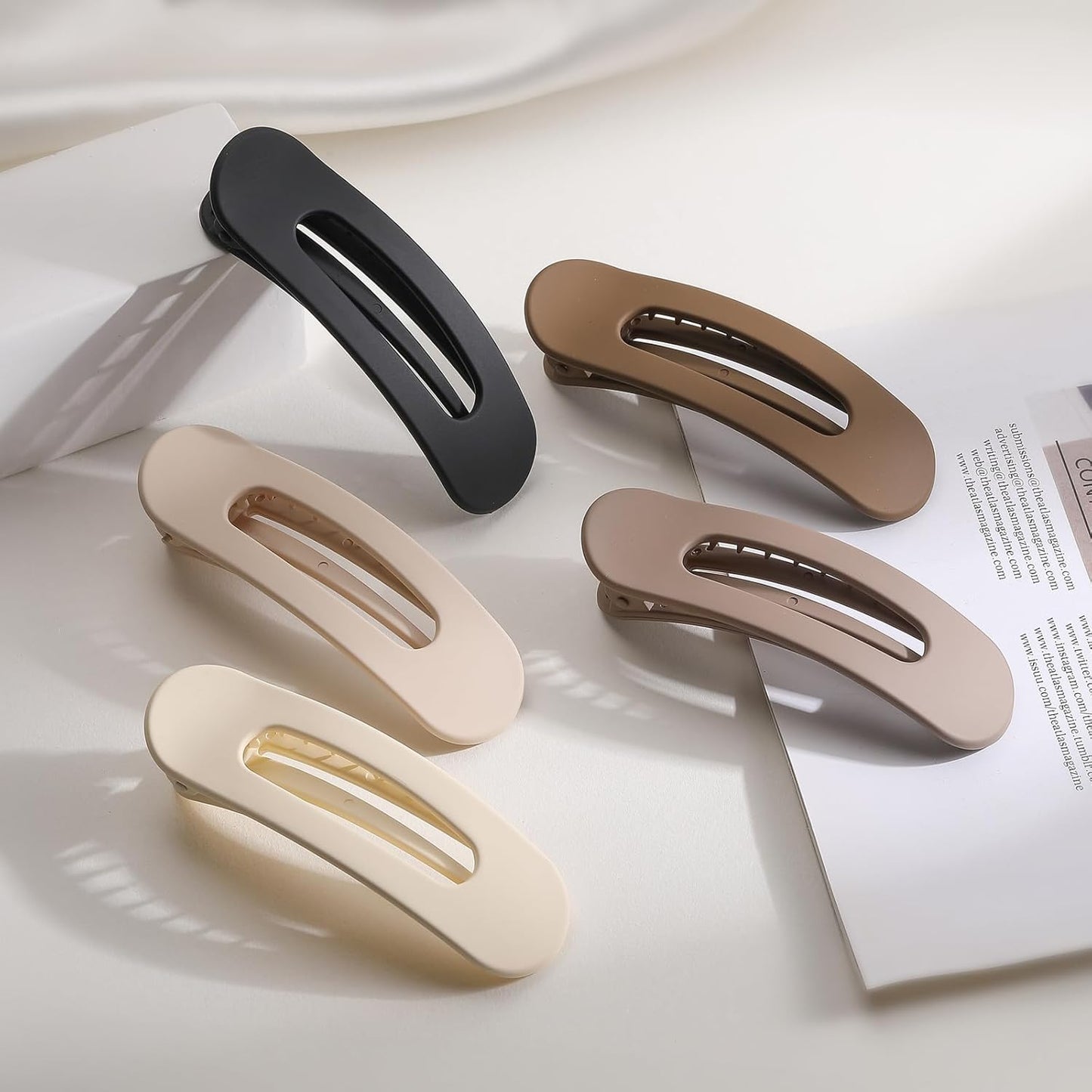 5 Pcs Flat Hair Clips, Medium Lay Flat Claw Clips for Women Girls,Strong Hold Non-slip Matte Hair Claws for Thick Thin Hair(Classic)