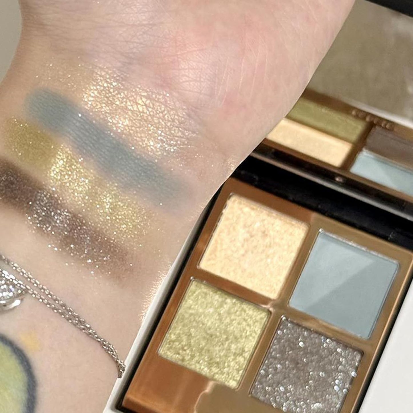 Erinde 4 Colors Eyeshadow Palette Eye Shadow Makeup, Matte Shimmer Metallic Gold Blue Green Dark Brown Nude Neutral Eyeshadow, Long Wearing, Pigmented Blendable, Quad Eye Shadow Palette, 05