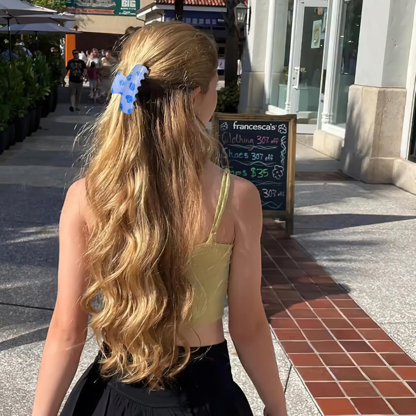 6PCS Hair Claw Clips for Women,Strong Hold Medium Claw Clips for Thick and Thin Hair,Nonslip Hair Accessories for Girls,Summer Beach Vacation Essentials (vivid)