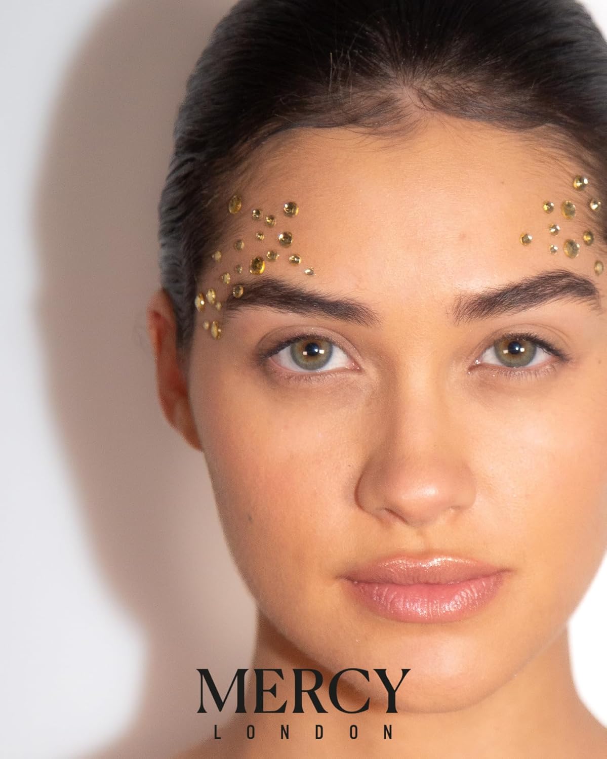 MERCY LONDON Face Gems in Gold, 866 Self Adhesive Rhinestone Stickers for Face, Eye, Makeup, Body, DIY Face Gems