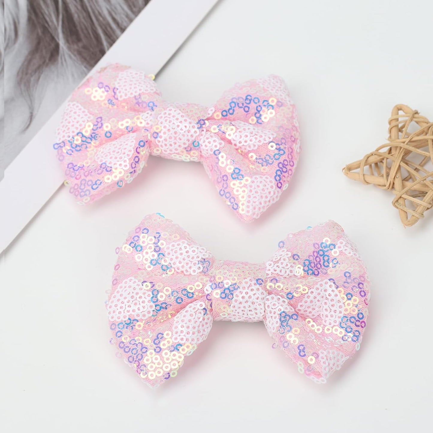 Sparkling 4 Inch Glitter Heart Hair Bows Clips Sequin Bow Alligator Clips Hair Accessories for Girls, Teens, Toddlers（Light Pink）