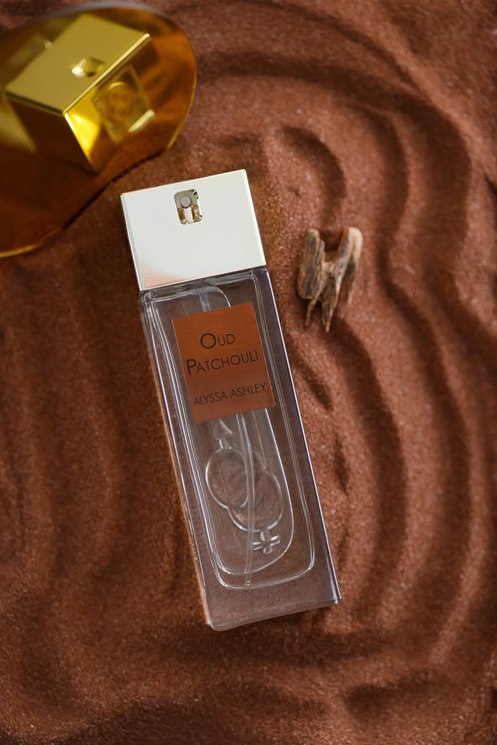 Alyssa Ashley Oud Patchouli - Perfume for Women with Rose, Saffron and Vetiver - Women's Perfume - Elegant Perfumes for Women - 1.7 oz EDP Spray