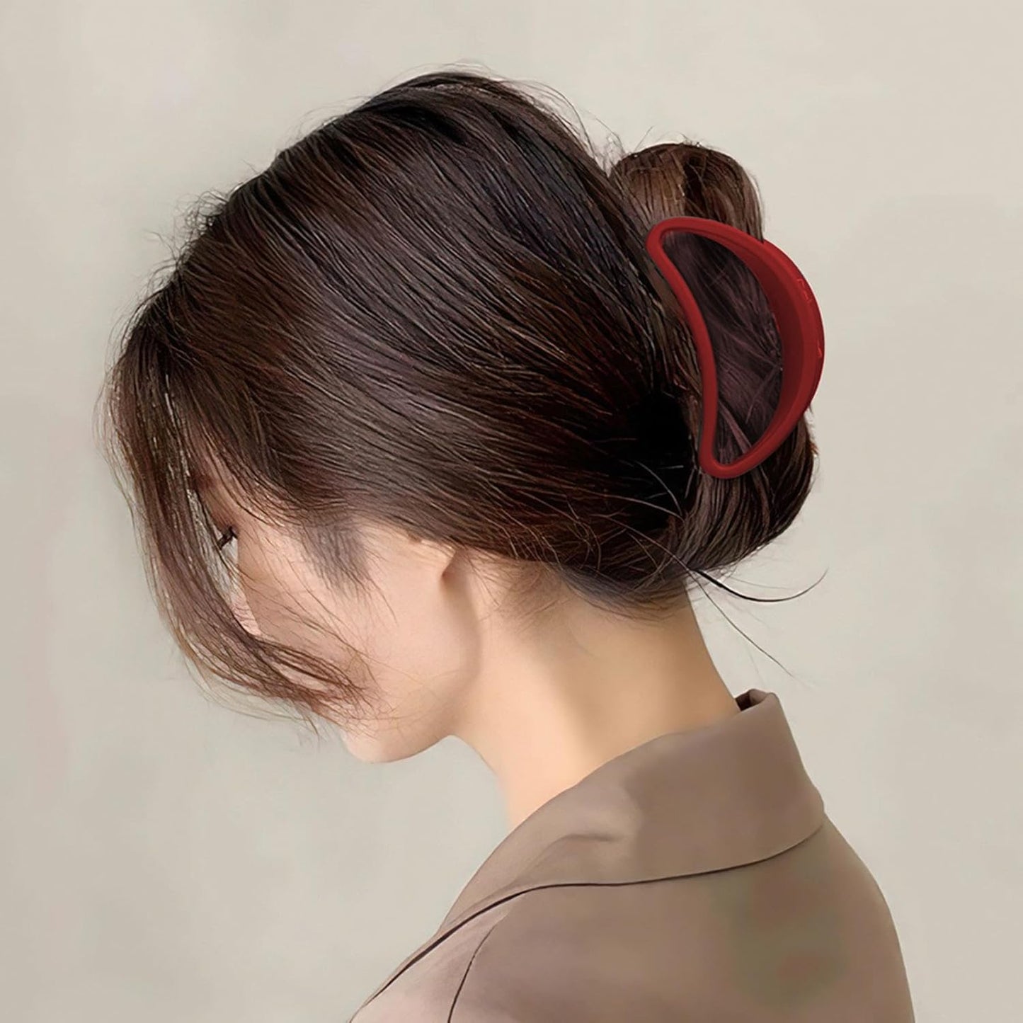 Red Glossy Hair Claw Clips, Light Lightweight Strong Hold Nonslip Claw Hair Clips for Thick Hair & Thin Hair & Curly Hair, 90's Vintage Jaw Clips for Women & Girls (Red Glossy)