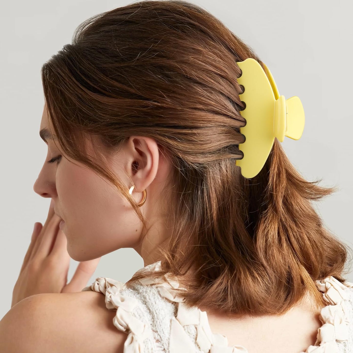 MAORULU Cute Claw Clip for Women – 4'' Large Acetate Hair Clips for Thick Thin Curly Long Hair, Durable Hair Clamps Non-slip Y2K Jaw Clip, Strong Hold, Stylish French Design (Lemon Yellow)