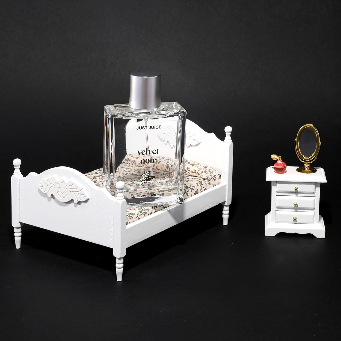 Just Juice Velvet Noir - Crisp Jasmine Perfume for Women and Men - Floral Musk Perfume with Apple, Rose, Geranium, Amber - 3.4 oz