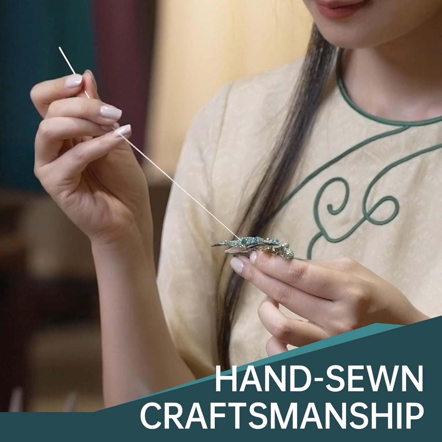 SHE'S FREE STYLE JUST FOR YOU Butterfly Crystal Hair Clip, Elegant Original Handmde Rhinestone Hair Clips for Women, Sparkle Alloy & Artificial Zircon, 40mm Small Hair Claw Clip Luxury Hair Accessory