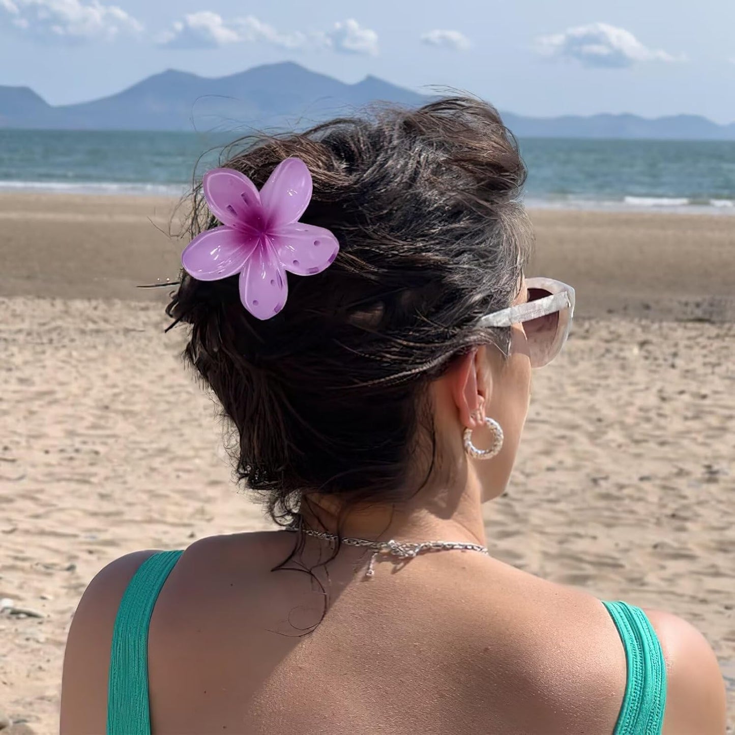 Flower Hair Claw Clips-4PCS Large Claw Clips for Thick/Thin Hair Claws,Strong Hold Nonslip Cute Hair Clips for Women Girls,Hawaiian Hair Accessories Holiday Gifts