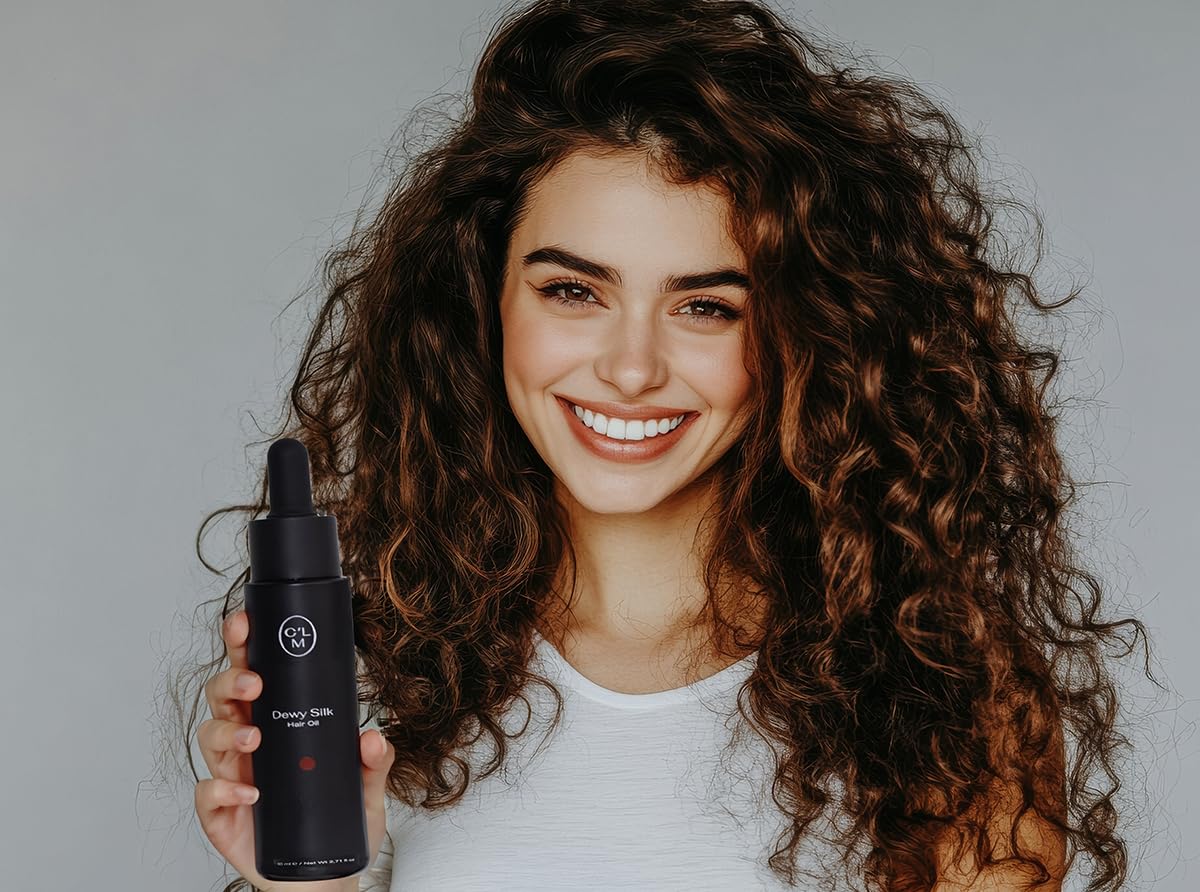 CLM Moisture and Shine-Inducing Hair Oil Dewy Silk
