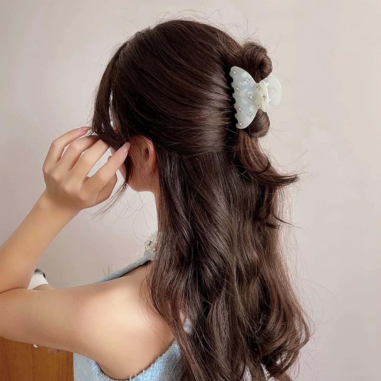 Medium Rhinestone Hair Claw Clips for Women Girls, 3 Pack Sparkling Jaw Clip, Strong Hold Non-Slip Hair Claw Acrylic Hair Clips for Thick Thin Hair - Black, White and Tortoise