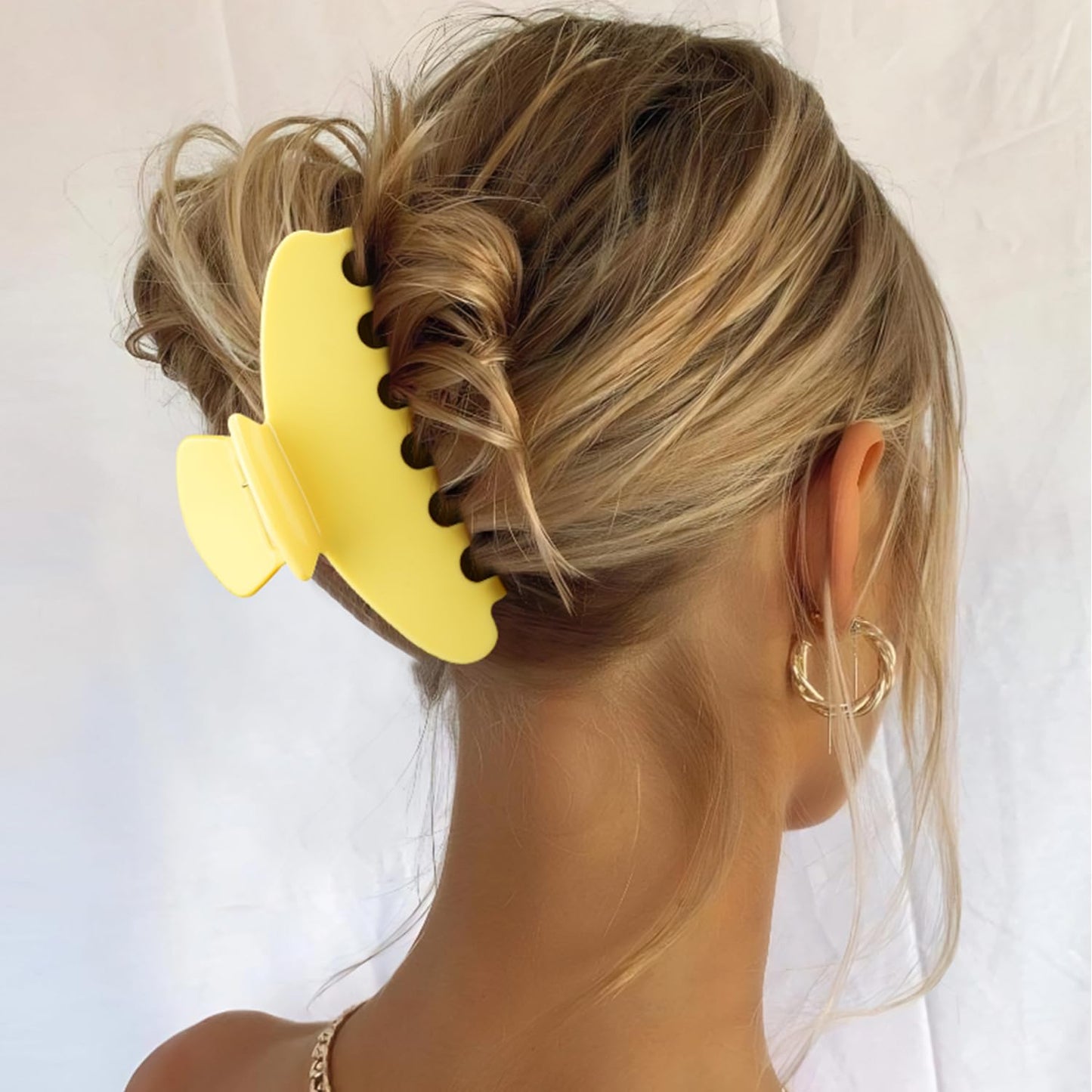 MAORULU Cute Claw Clip for Women – 4'' Large Acetate Hair Clips for Thick Thin Curly Long Hair, Durable Hair Clamps Non-slip Y2K Jaw Clip, Strong Hold, Stylish French Design (Lemon Yellow)