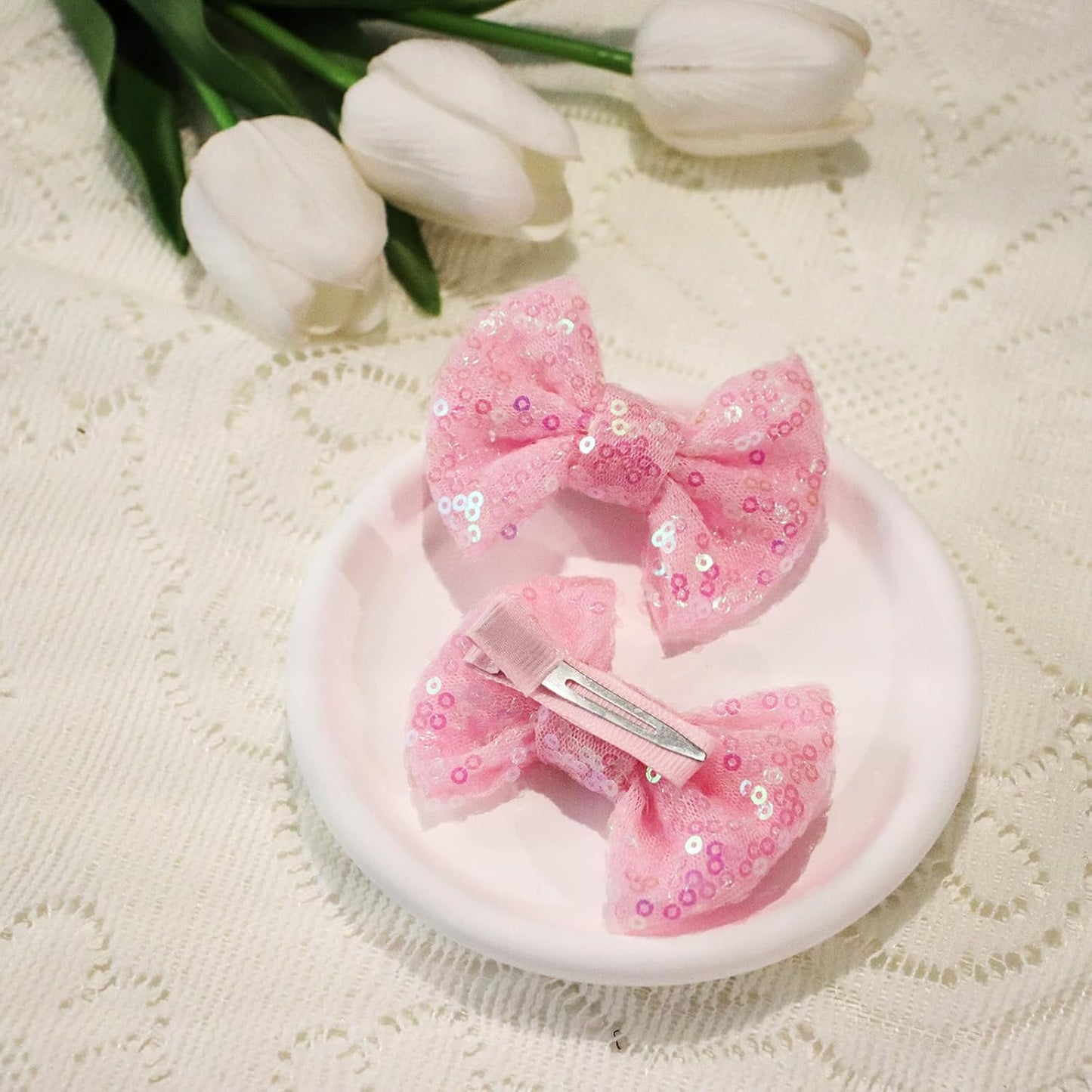 KISZU 3 Inch Glitter Hair Bows Clips, Sparkling Sequin Little Bow HairPins for Baby Girls Children Teens and Women (Light Pink)