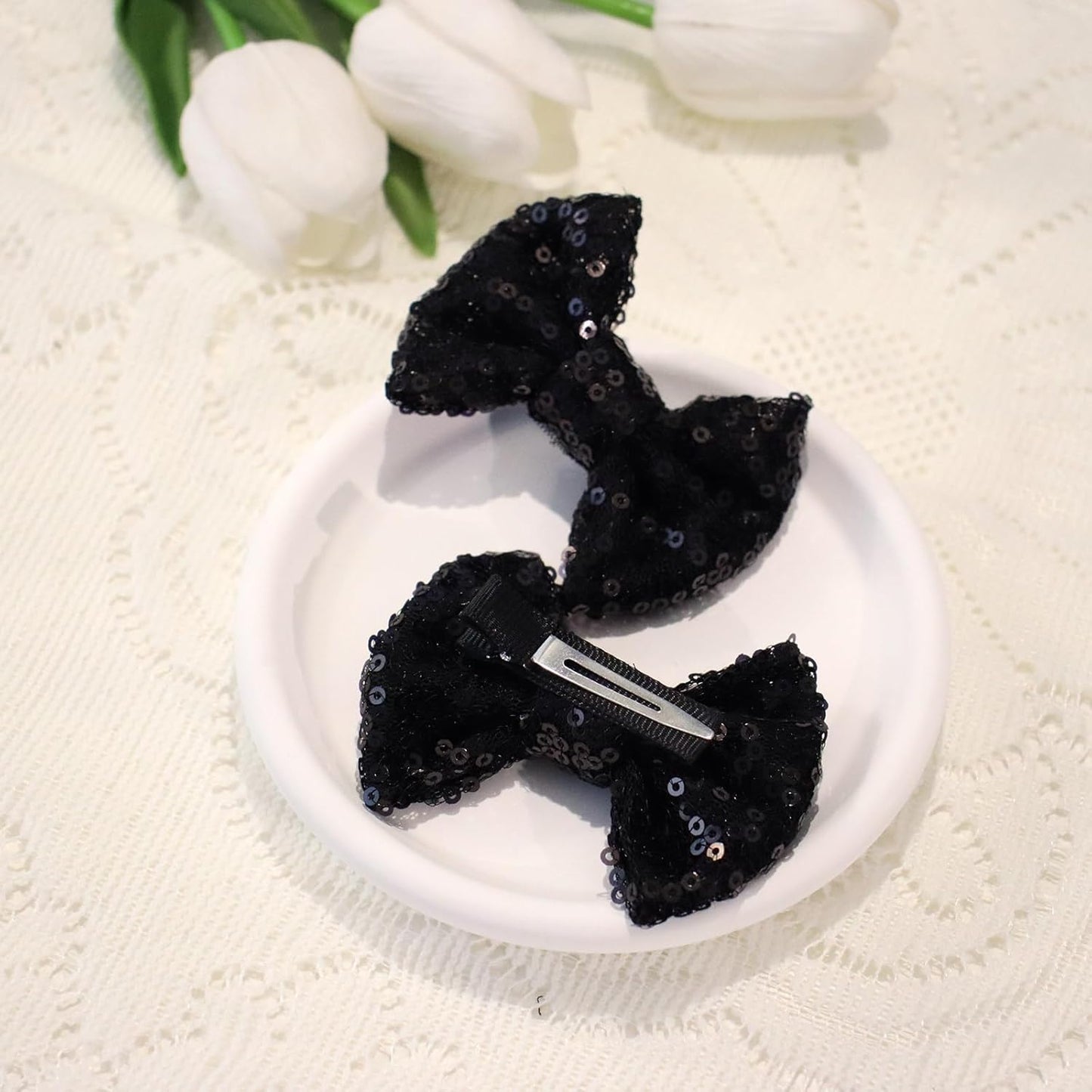 KISZU 3 Inch Glitter Hair Bows Clips, Sparkling Sequin Little Bow HairPins for Baby Girls Children Teens and Women (Black)