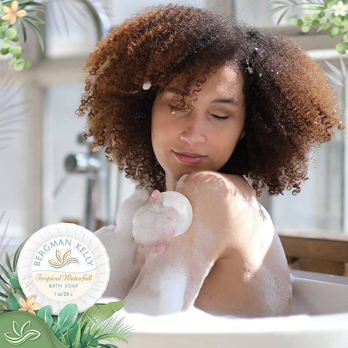 BERGMAN KELLY Round Hotel Soap Bars, Shampoo & Conditioner 3-Piece Set (1 oz each, 150 pc total, Tropical Waterfall), Delight Your Guests with Refreshing Bulk Travel Size Hotel Toiletries