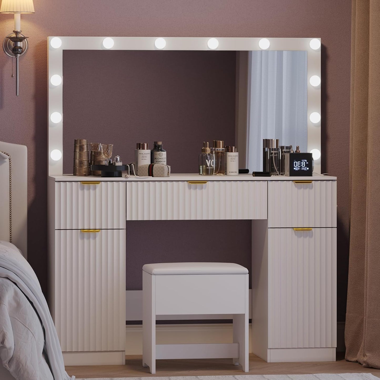 Fluted Makeup Vanity with Large Lighted Mirror and Chair, 7 Drawer Dressing Table with Power Outlet and USB, Elegant Vanity Desk with Cushioned Stool for Bedroom, Women, Girls