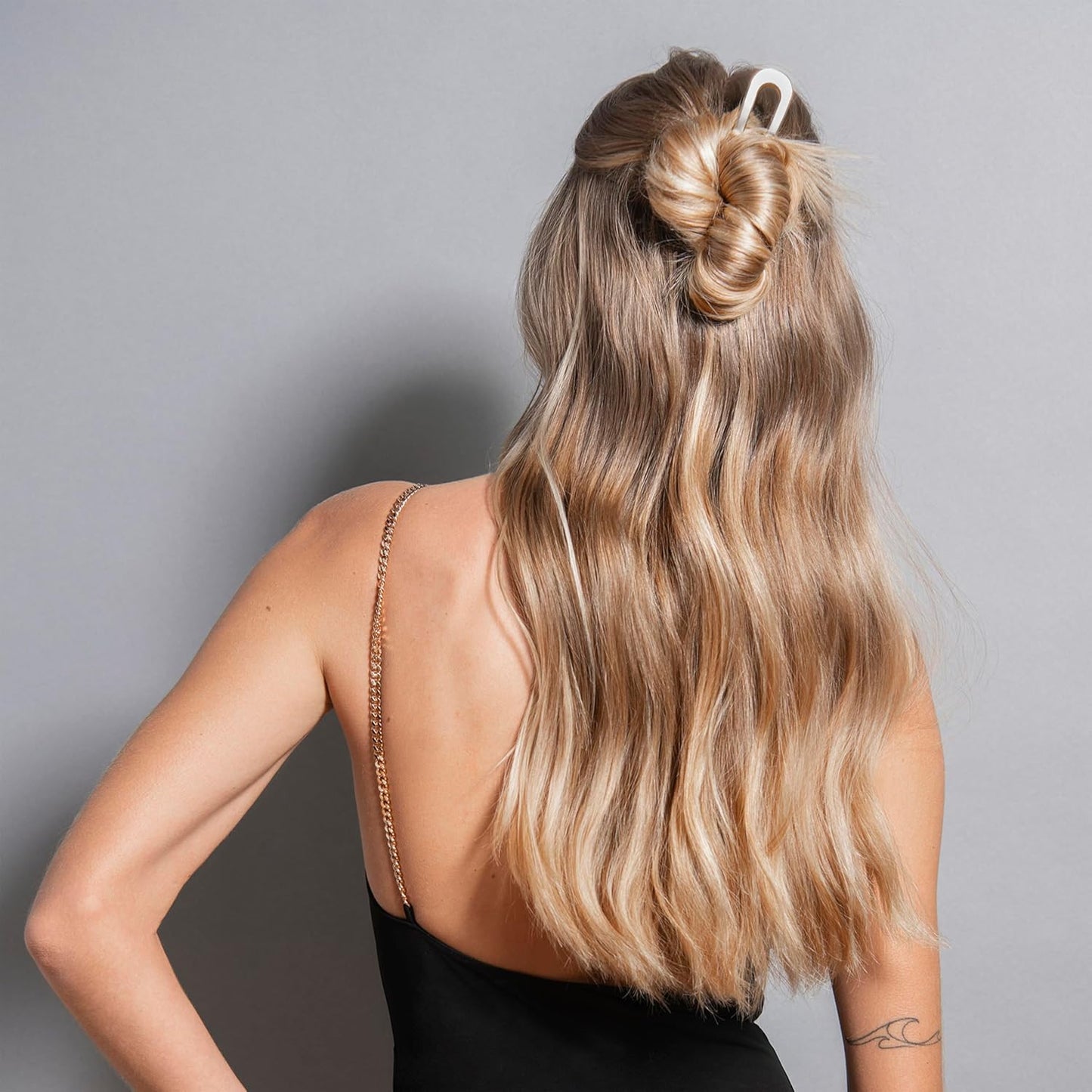 The Hair Edit Sleek Chignon Pin - Large U-shaped French Hair Pin With a Gold Finish