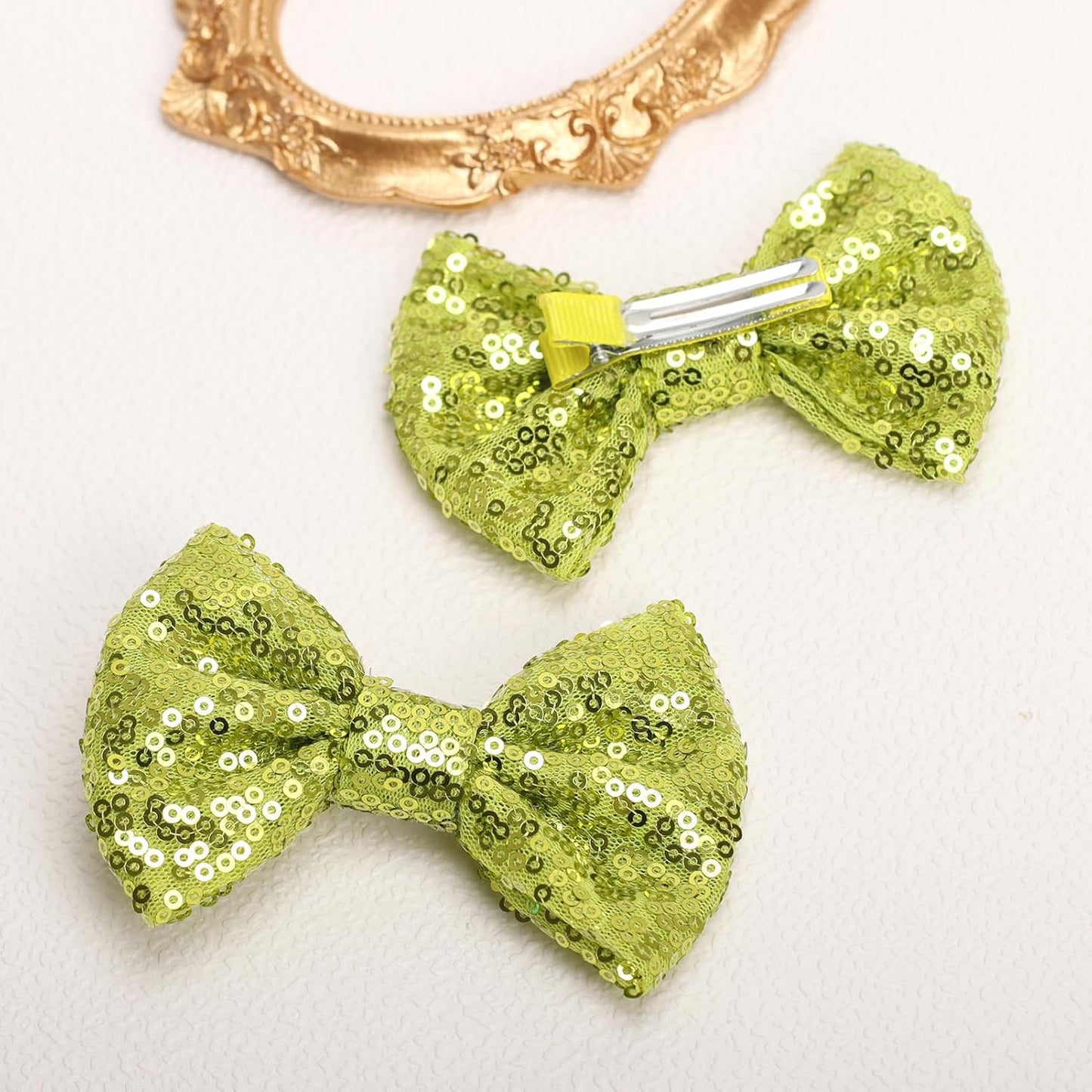 KISZU 4 Inch Sequin Glitter Hair Bows Clips, Sparkling Bling Little Bow HairPins Hair Accessories for Baby Girls Kids Children Teens and Women (Apple Green)