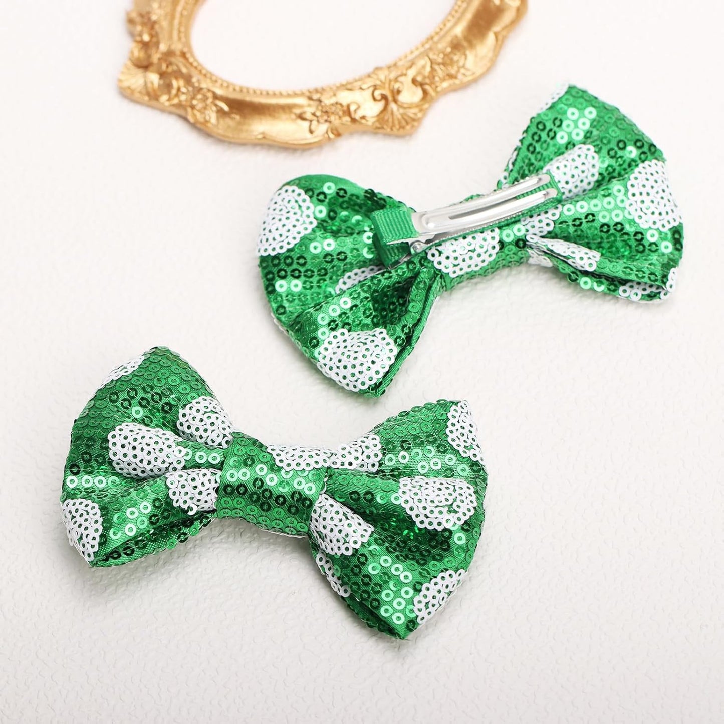 KISZU 4 Inch Sequin Glitter Hair Bows Clips, Sparkling Bling Little Bow HairPins Hair Accessories for Baby Girls Kids Children Teens and Women (Green Dot)