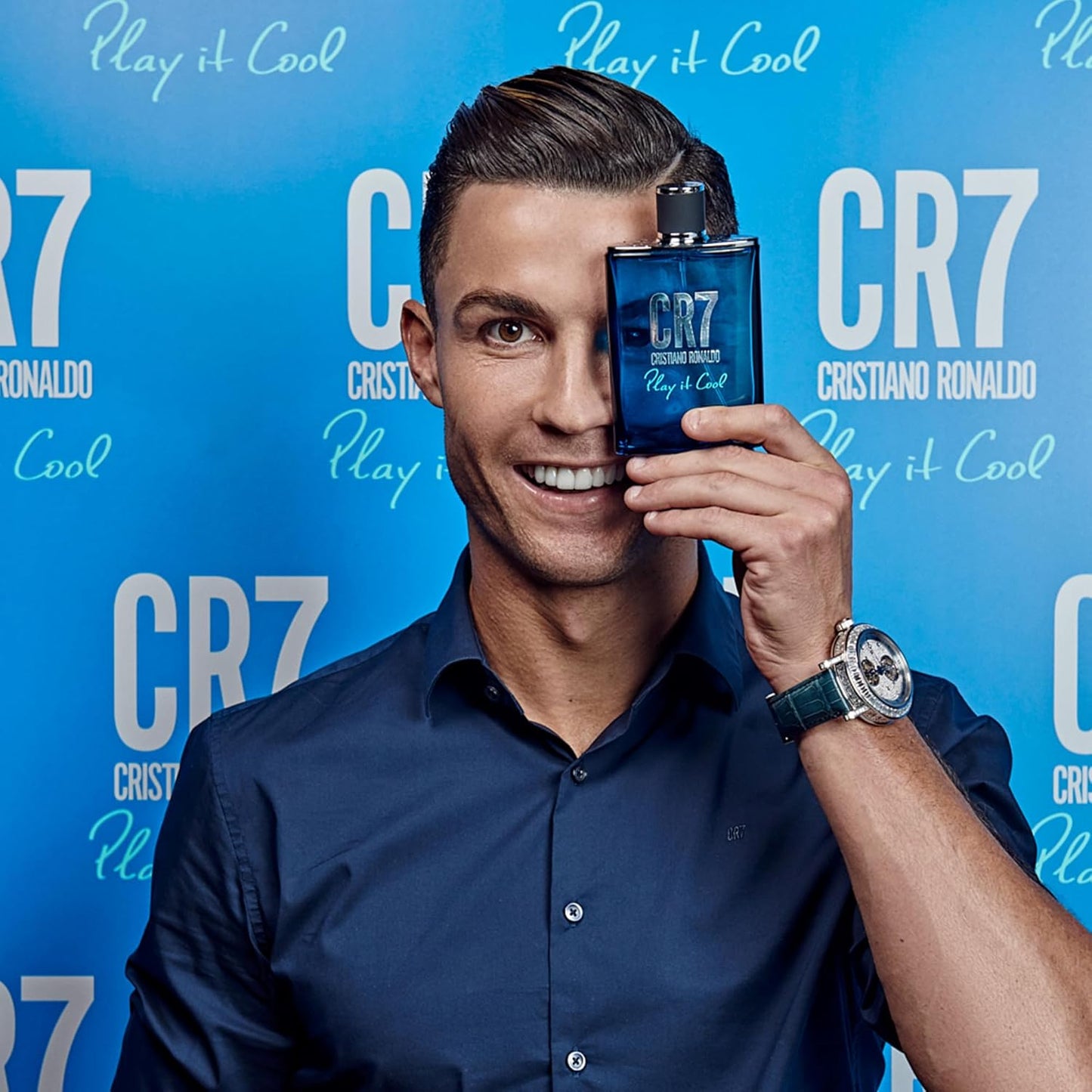 Cristiano Ronaldo CR7 Play It Cool - Blends Bright Citruses And Aromatic Fougere Notes - Fresh, Invigorating And Sensual - Light Enough For Everyday Wear - Masculine Fragrance - 1.7 Oz EDT Spray