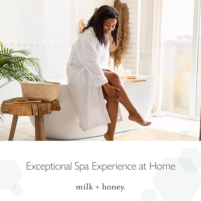 milk + honey Muscle and Bath Soak No. 18, with Eucalyptus, Arnica, Rosemary and Sweet Marjoram Moisturizing Soak, Sea Salt and Epsom Salt Bath, 6 Packets