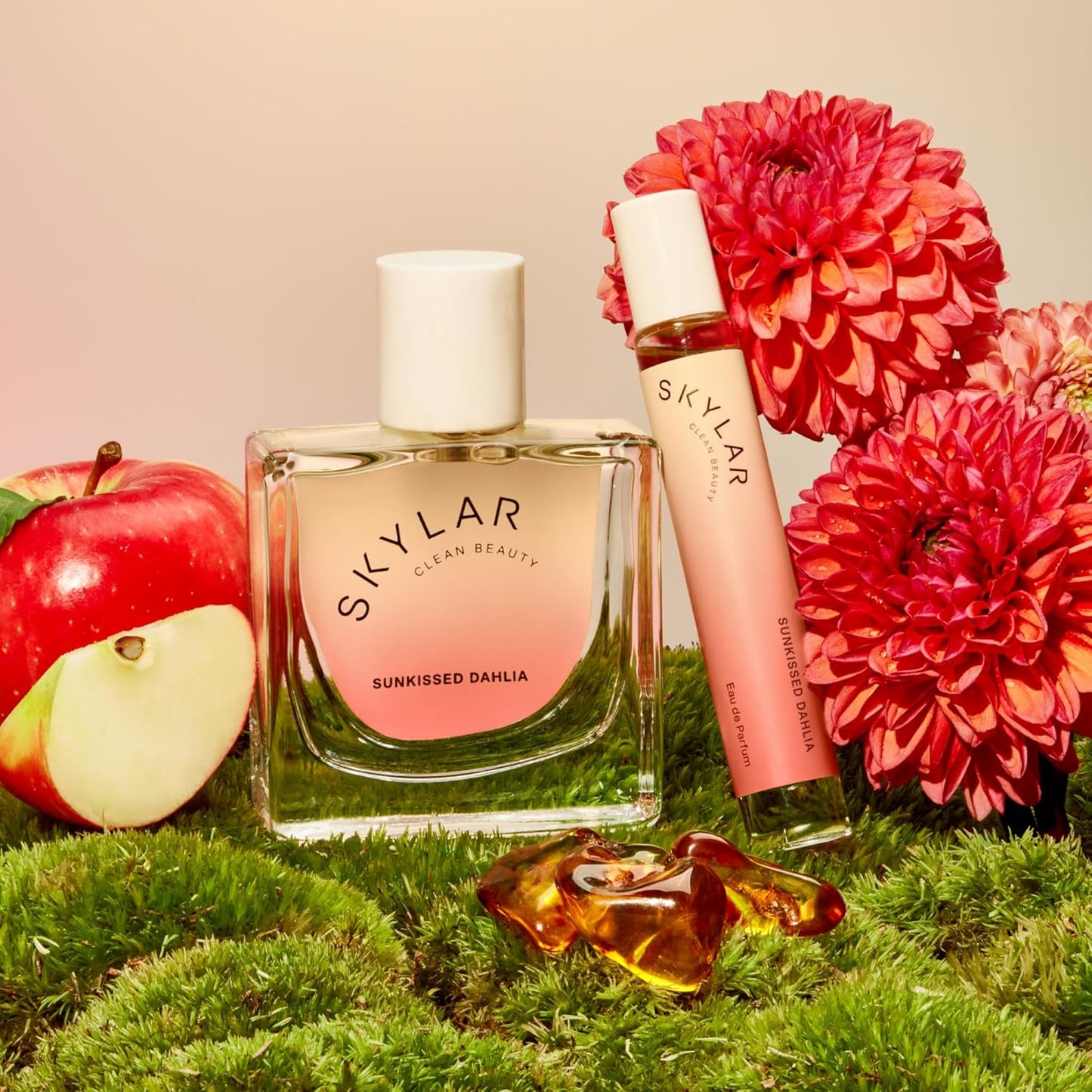 Skylar Sunkissed Dahlia Eau de Parfum - Hypoallergenic & Clean Perfume for Women & Men, Vegan & Safe for Sensitive Skin - Floral Perfume with Notes of Dahlia, Apple & Amber - 50mL /1.7 Fl oz