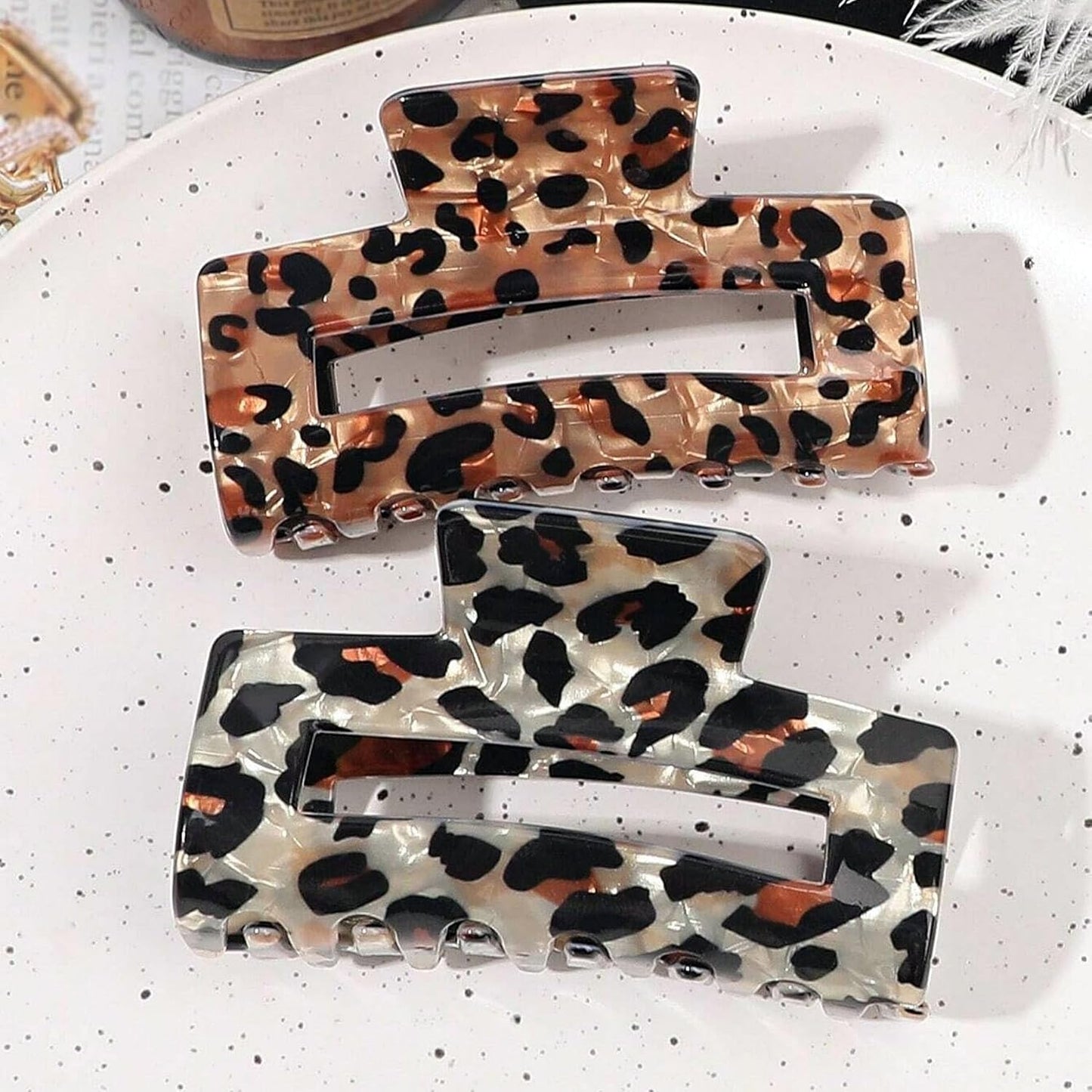 Tortoise Hair Claw Clips, 3 Inch Non-Slip Acrylic Banana Barrettes Jaw Clips, Leopard Print Strong Hold Stylish Hair Accessories for Women Ladies Thin Thick Hair (2pcs)